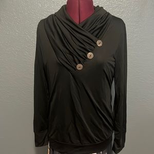 Women’s pullover size large